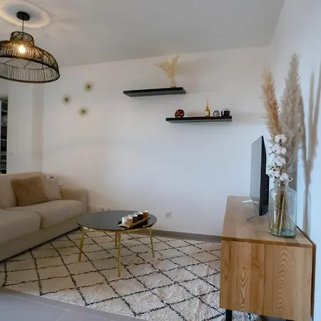 Apartmán Gambetta Calme Et Confort Avec Balcon A Annecy